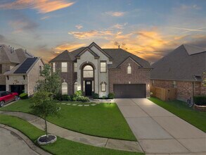 Building Photo - 3938 Avalon Ridge Dr