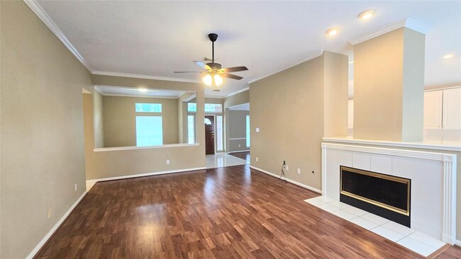 Building Photo - 1602 Summer Rain Dr