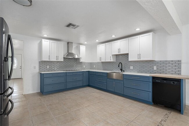 Foto del edificio - 4419 102nd St W