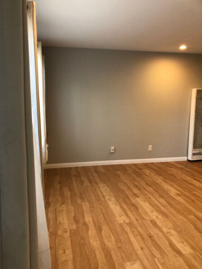 Foto del edificio - 4822 W 116th St