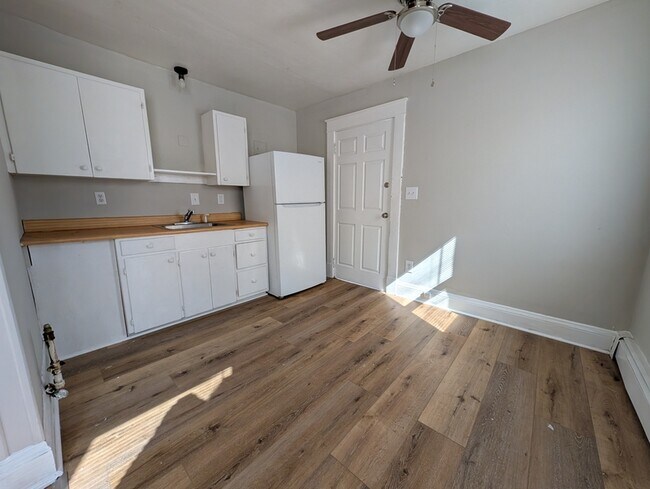 Photo - 2908 Memorial Ave House