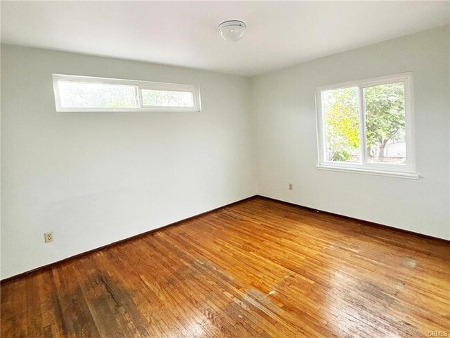 Foto del edificio - 8831 Murietta Ave