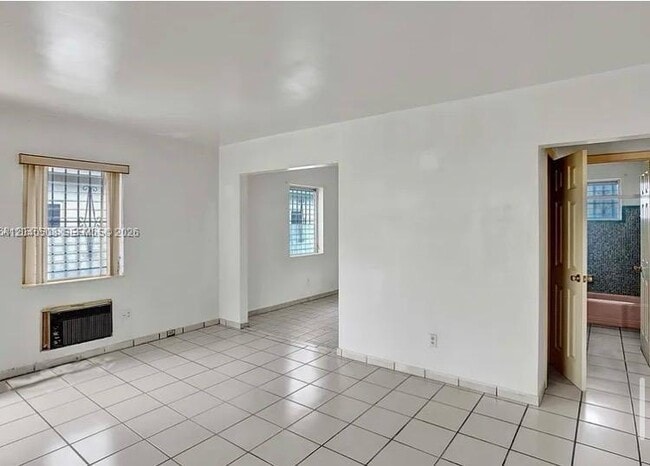 Foto del edificio - 831 NW 21st Ct