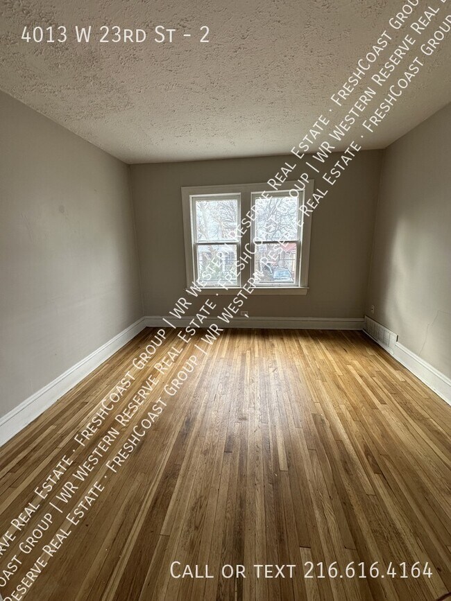 Foto del edificio - 4013 W 23rd St