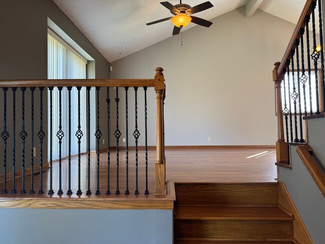 Building Photo - Omaha Rental Home Offering Modern Updates & Comfortable Living!