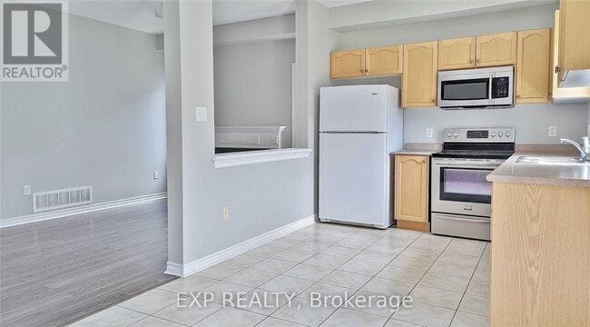 Building Photo - 277 Country Ln