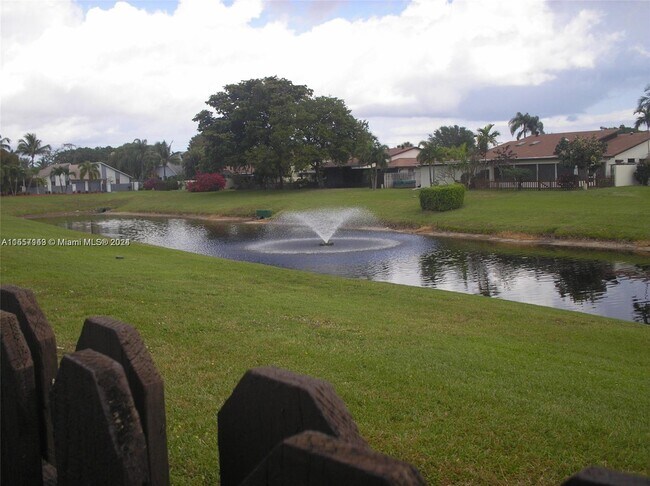 Foto del edificio - 303 SW 28th Ave