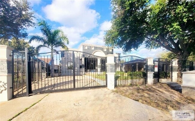 Foto del edificio - 2508 Lindberg Ave