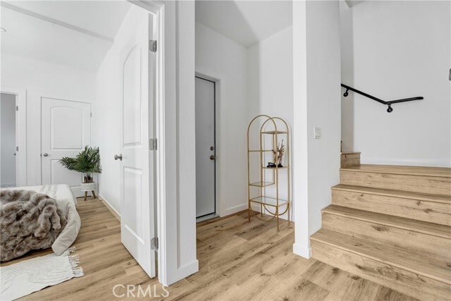 Building Photo - 11950 Vanowen St