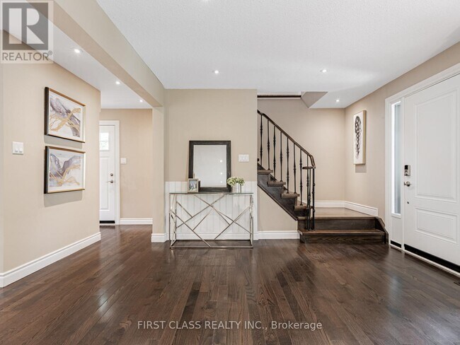 Photo du bâtiment - 97 Bridlewood Blvd