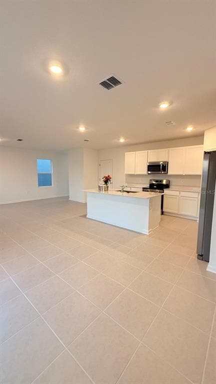 Building Photo - 3362 Alexander Dr