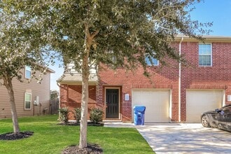 Building Photo - 13010 Bella Vida Ln