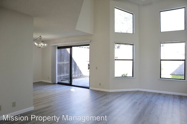 Foto del edificio - 3 br, 2.5 bath House - 34888 Sea Cliff Ter