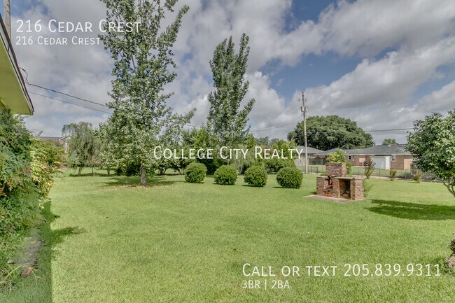 Building Photo - 216 Cedar Crest
