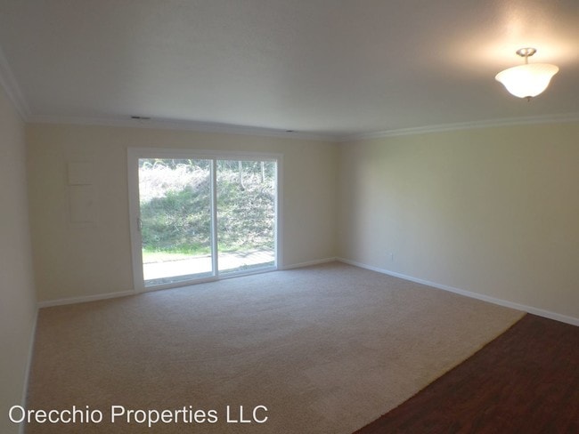 Building Photo - 4690c-4690C Scioto Dr