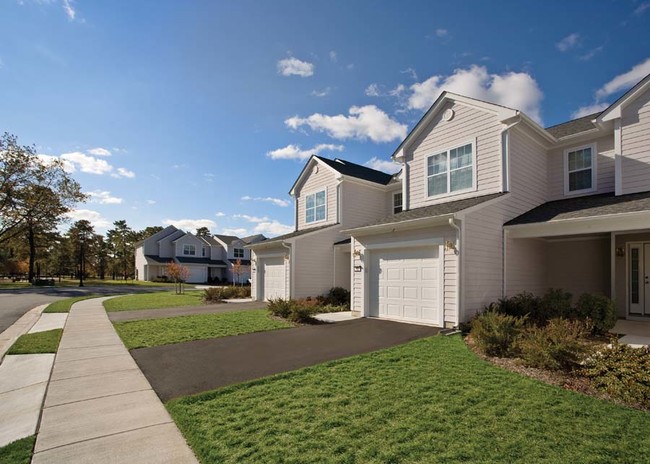 Building Photo - Lakehurst Homes