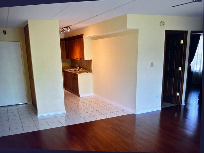 Building Photo - 5125 Blodgett Ave