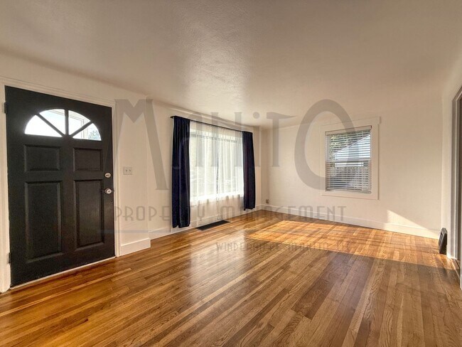 Foto del edificio - Updated Shadle Park Home