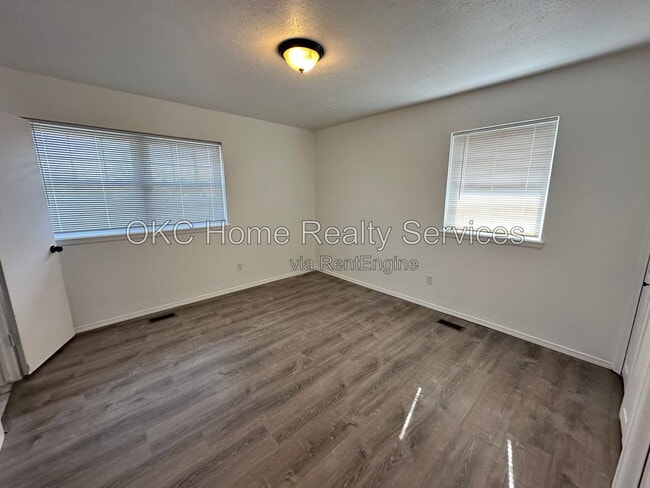 Foto del edificio - 1428 SW 72nd St