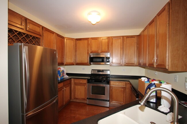 Building Photo - 228 Springbrook Trail S