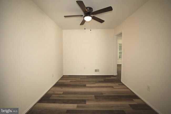 Foto del edificio - 2400 Ansdel Ct