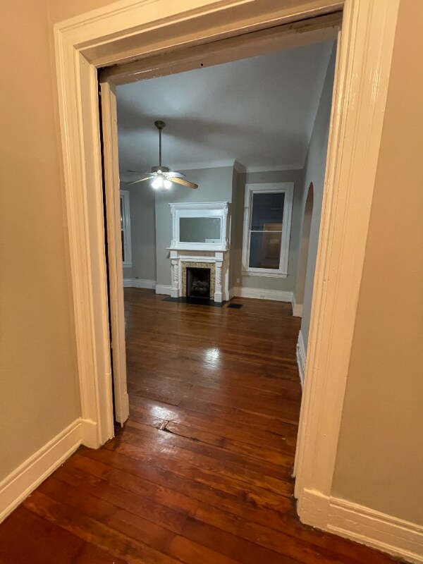 Building Photo - 1562 Ruth Ave