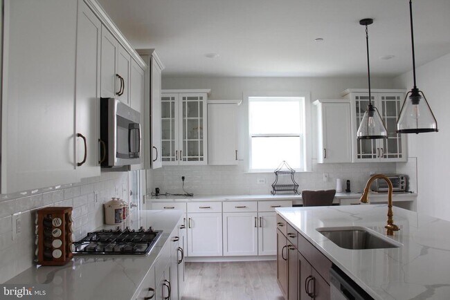 Foto del edificio - 4975 Longmire Wy