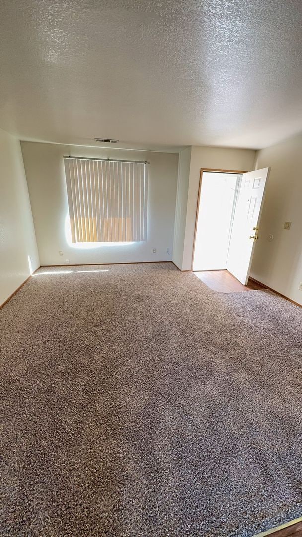 Building Photo - west2903