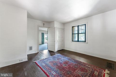 Building Photo - 8874 Norwood Ave