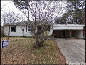 Building Photo - 166 Tulane