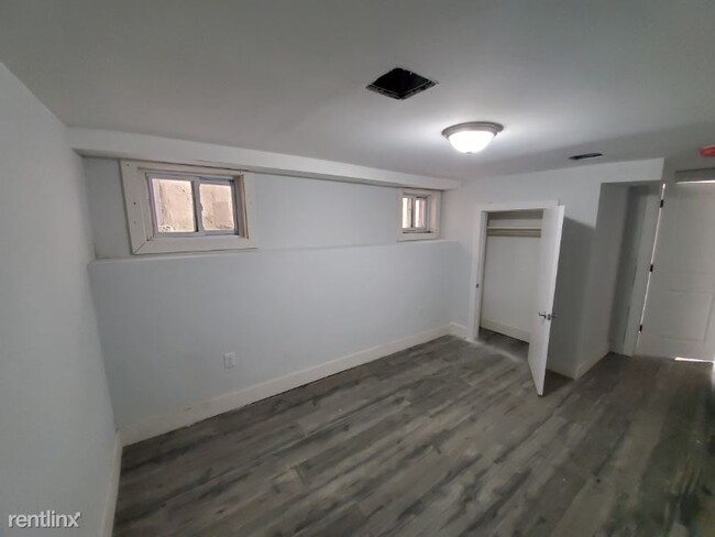 Building Photo - 10 Virginia Terrace