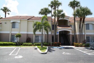 Building Photo - 815 Boynton Beach Blvd