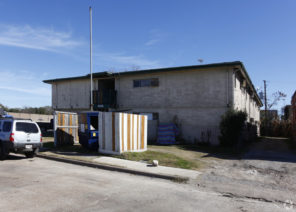 Building Photo - 9603 Marlive Ln