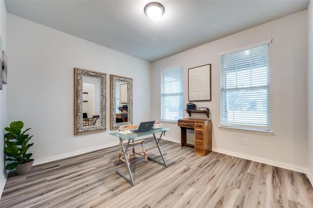 Foto del edificio - 6221 Sutton Fields Trail