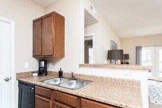 2BR, 2BA - 933 SF - The Easton - The Residences at Liberty Crossing