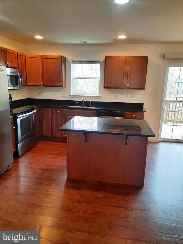 Primary Photo - 703 Admiral's Quay Dr