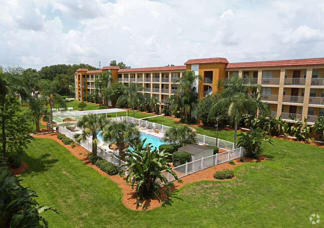 Patio - Griffin Park Apartments