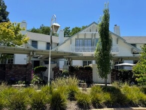 Building Photo - 1675 El Nido Ct