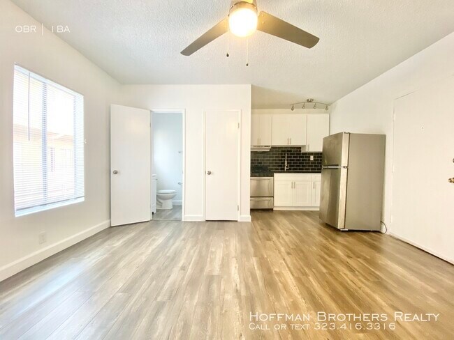 Foto del edificio - 818 S Mariposa Ave Los Angeles CA 90005