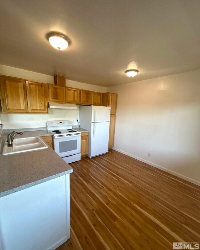 Foto del edificio - 3167 Cashill Blvd