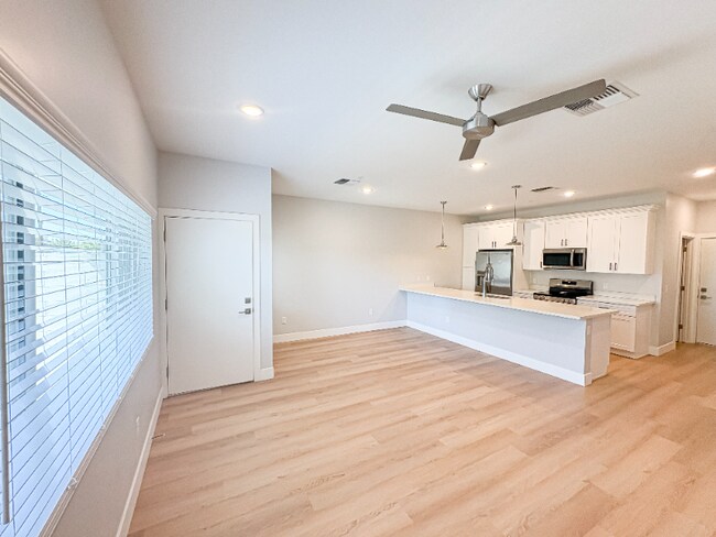 Foto del edificio - 3301 N 18th St