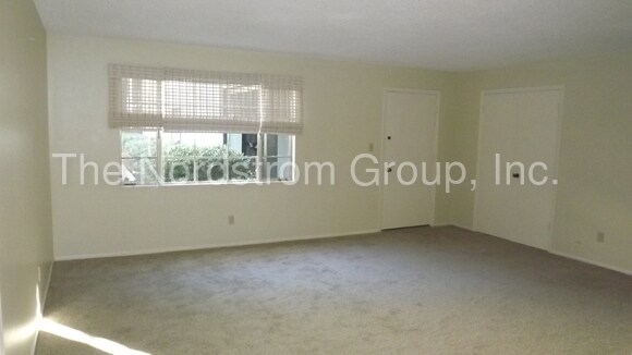 Foto del edificio - 2820 E 6th St