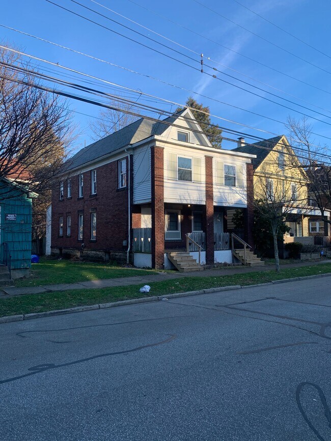 709 Wallace St Unit 711, Erie, PA 16503 709 Wallace St Erie, PA