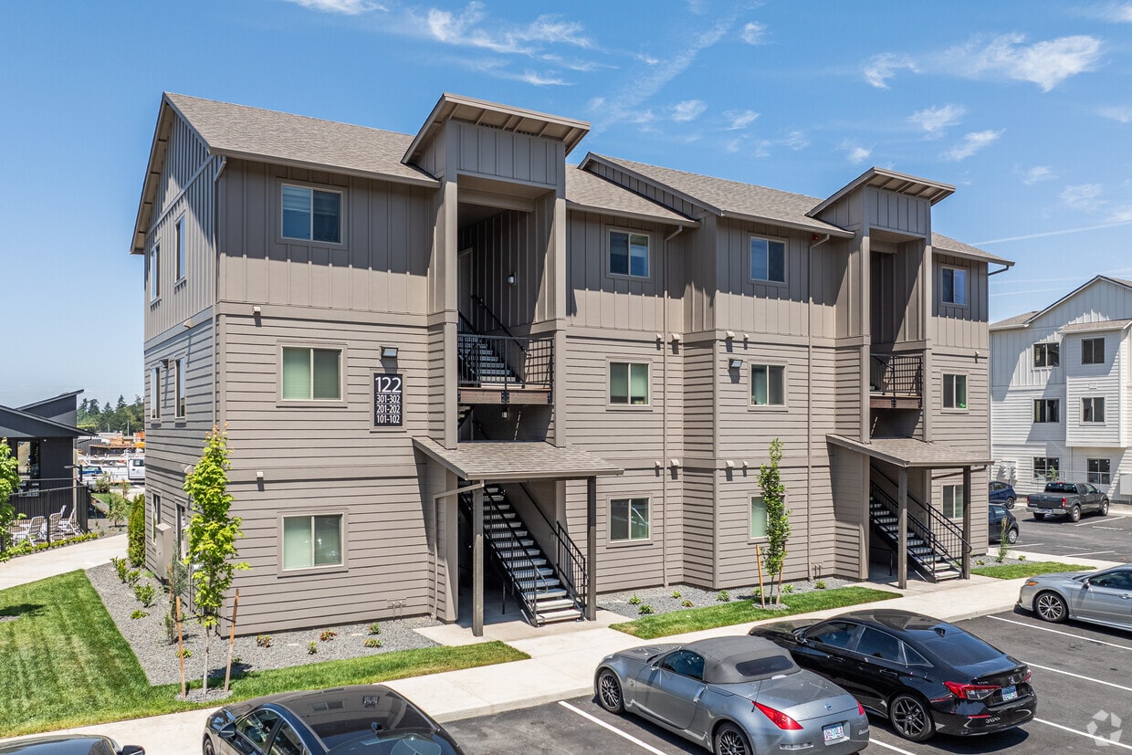 Primary Photo - Eastpark Apartment Homes