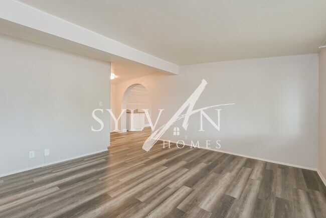 Building Photo - Recently upgraded brick home ready to rent!