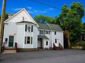 Building Photo - 11 Elm St