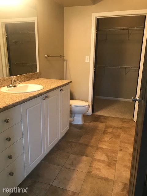 Foto del edificio - 2 br, 2 bath  - 420 E CENTRAL BLVD