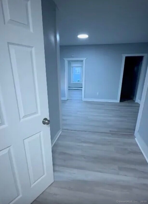 Foto del edificio - 748 Maple St