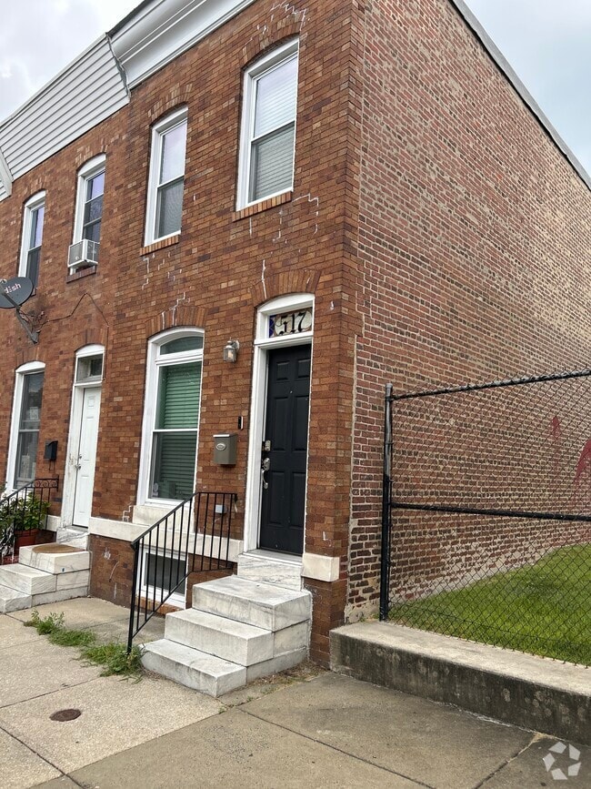 Building Photo - 517 S Ellwood Ave