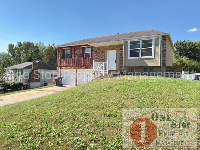 Foto del edificio - Beautiful 3 Bedroom 2 Bathroom Home in Blu...